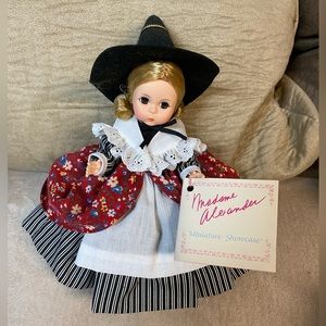 Madame Alexander Vintage Mother Goose Collector Doll